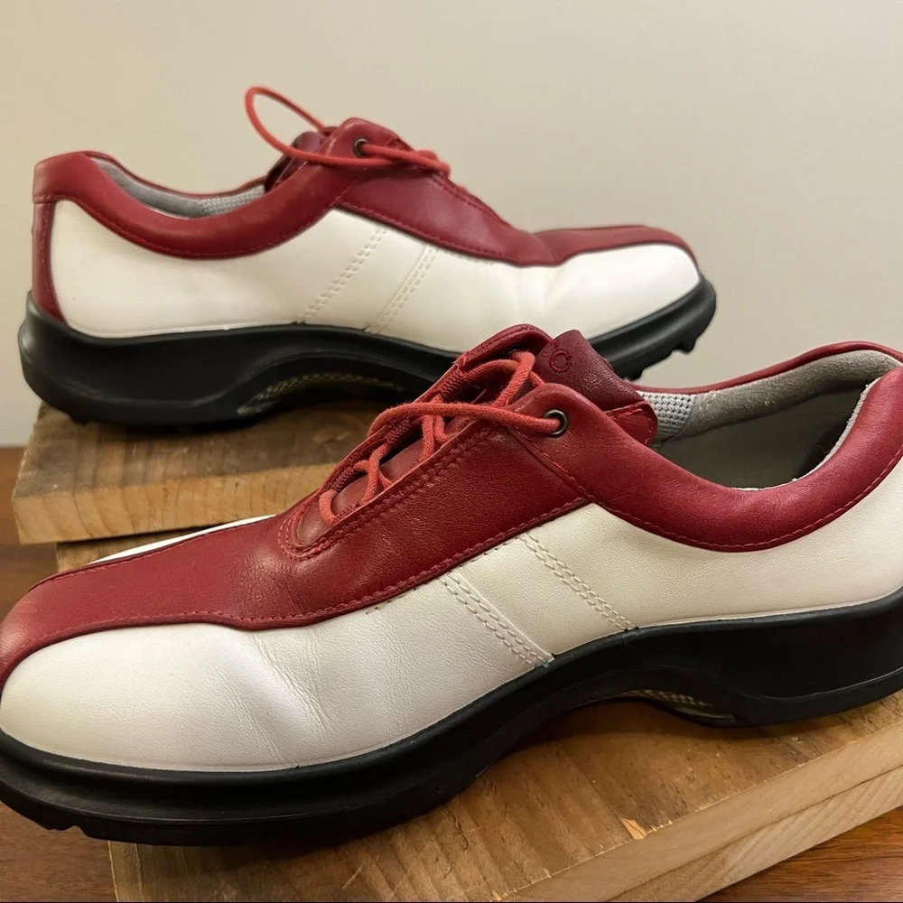 Ecco women’s‎ golf shoes size 40 red and white.